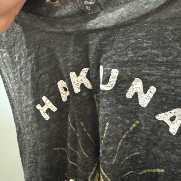 Disney lion king top - Picture 3 of 3